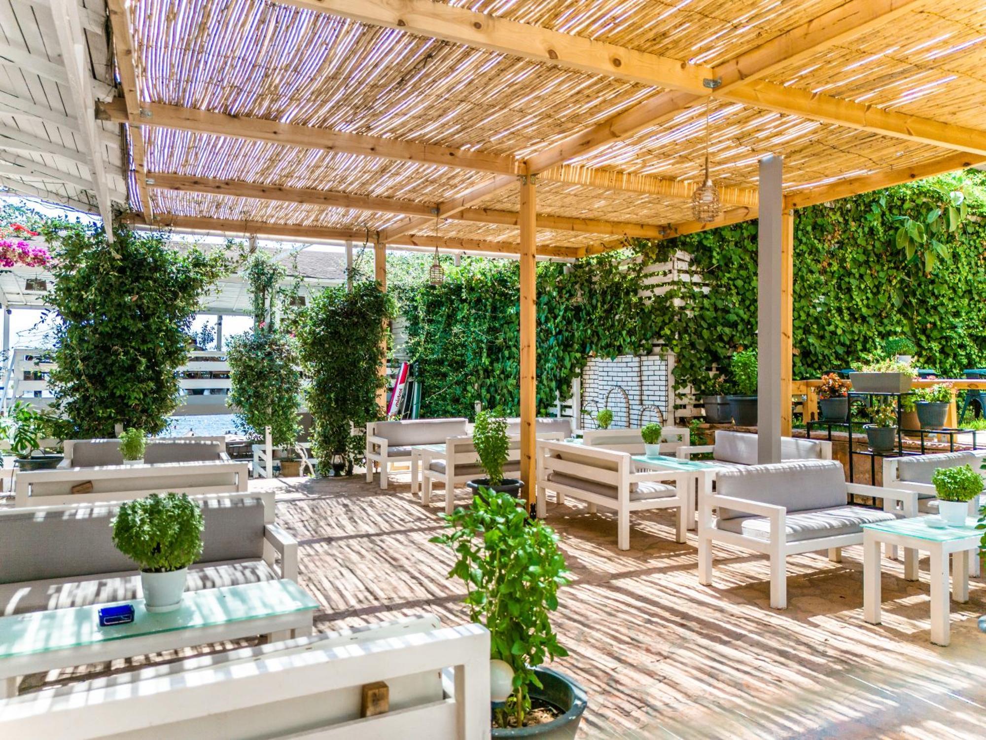 Epirus Hotel Saranda Extérieur photo