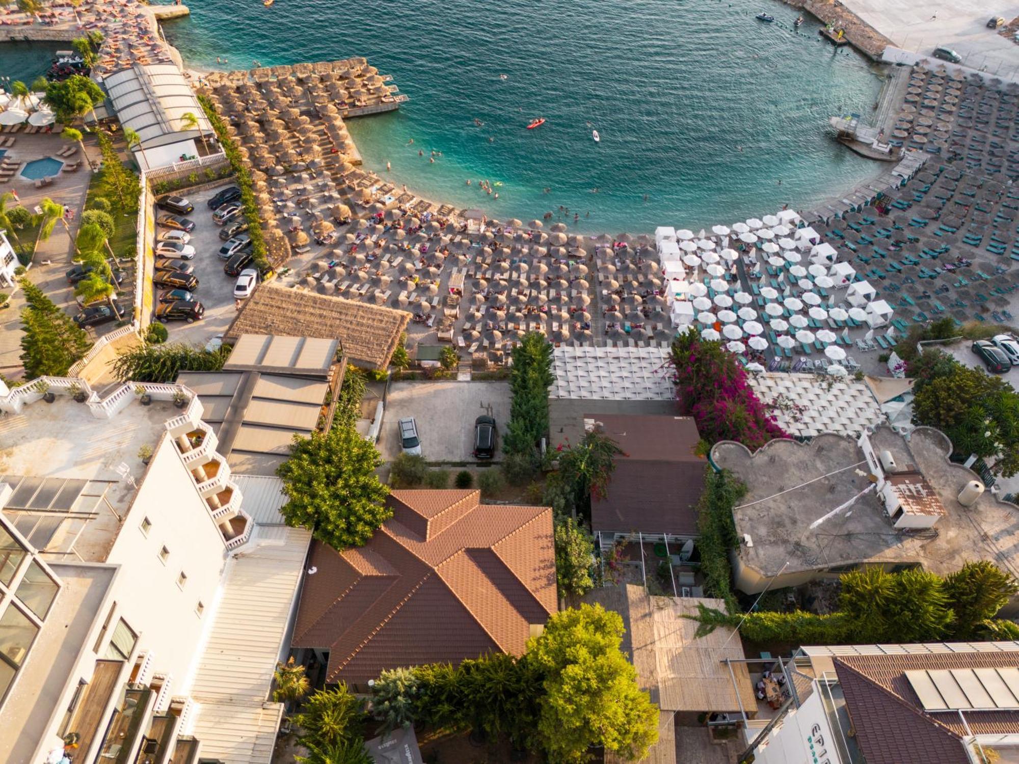 Epirus Hotel Saranda Extérieur photo
