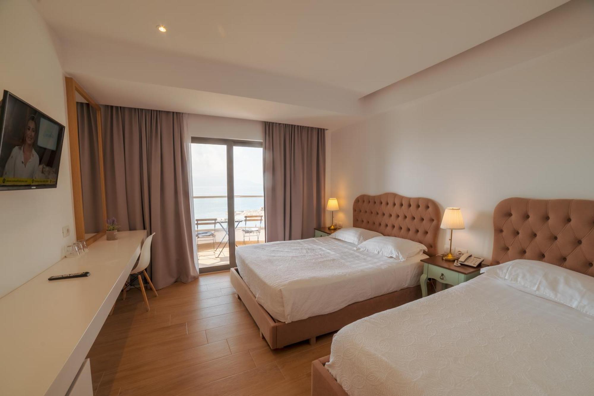 Epirus Hotel Saranda Extérieur photo